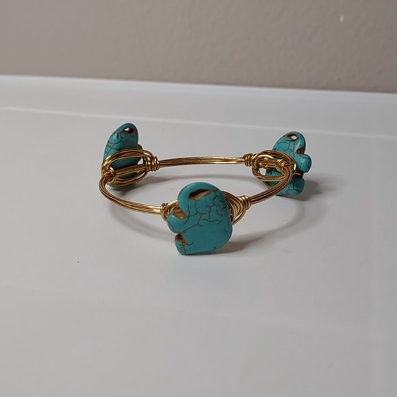 Very Small Gold Tone Wire And Blue Elephant Bracelet - Picture 3 of 10